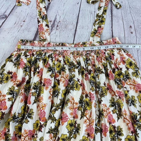 Free The Roses Midsummer Rendezvous Romper NWT Pink Cream Yellow Floral Size XS - Picture 2 of 9